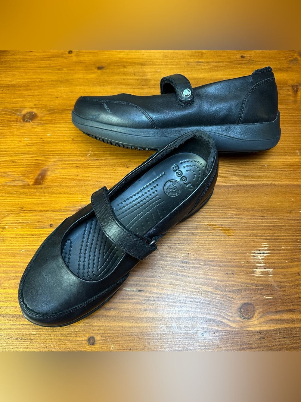 CROCS Saffron Black Leather Mary Jane Work Slip-On Shoes Size 9